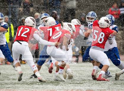 Thumbnail 3 in Darien vs. Greenwich (CIAC Class LL Final) photogallery.