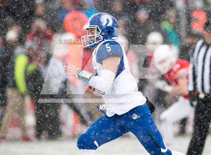 Thumbnail 2 in Darien vs. Greenwich (CIAC Class LL Final) photogallery.