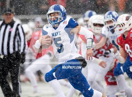 Thumbnail 2 in Darien vs. Greenwich (CIAC Class LL Final) photogallery.