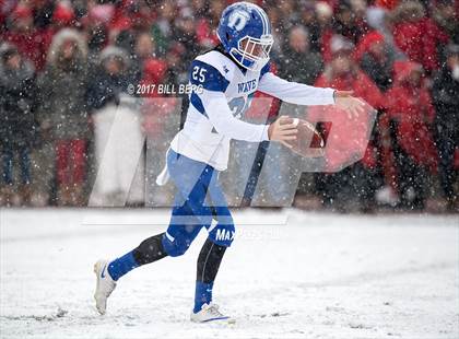 Thumbnail 2 in Darien vs. Greenwich (CIAC Class LL Final) photogallery.