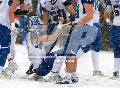 Thumbnail 2 in Darien vs. Greenwich (CIAC Class LL Final) photogallery.