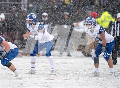 Thumbnail 3 in Darien vs. Greenwich (CIAC Class LL Final) photogallery.