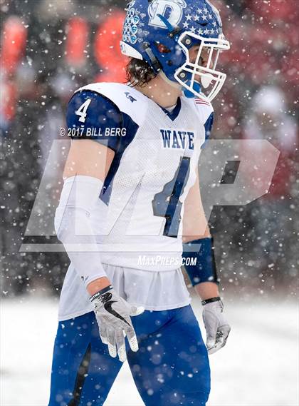 Thumbnail 1 in Darien vs. Greenwich (CIAC Class LL Final) photogallery.