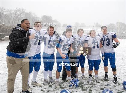 Thumbnail 2 in Darien vs. Greenwich (CIAC Class LL Final) photogallery.