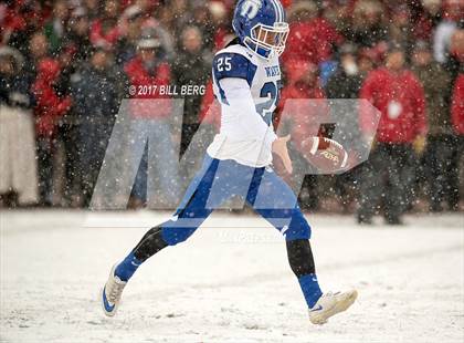 Thumbnail 2 in Darien vs. Greenwich (CIAC Class LL Final) photogallery.