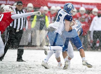 Thumbnail 3 in Darien vs. Greenwich (CIAC Class LL Final) photogallery.