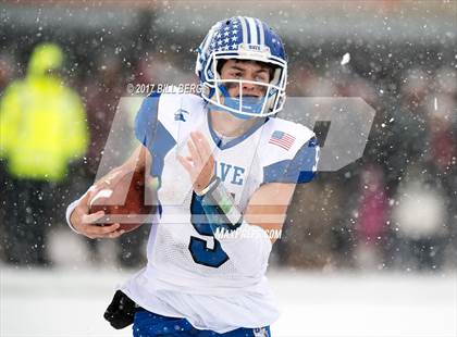 Thumbnail 3 in Darien vs. Greenwich (CIAC Class LL Final) photogallery.