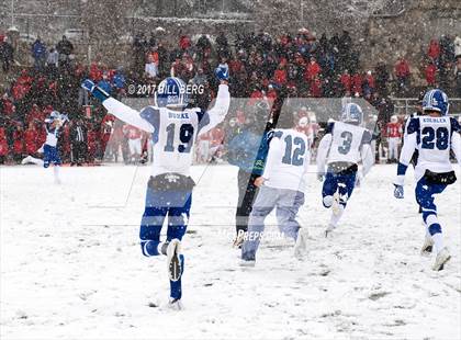 Thumbnail 2 in Darien vs. Greenwich (CIAC Class LL Final) photogallery.