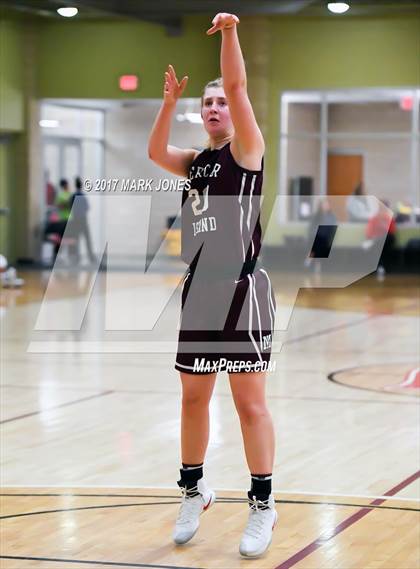 Thumbnail 1 in St. Anthony vs. Mercer Island (Nike Tournament of Champions) photogallery.