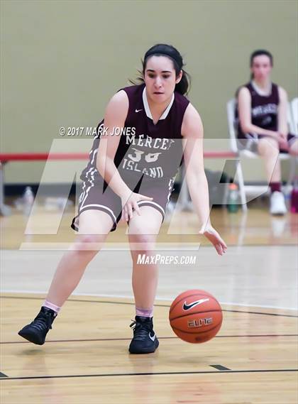 Thumbnail 3 in St. Anthony vs. Mercer Island (Nike Tournament of Champions) photogallery.