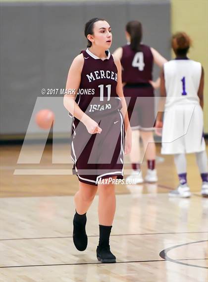 Thumbnail 3 in St. Anthony vs. Mercer Island (Nike Tournament of Champions) photogallery.