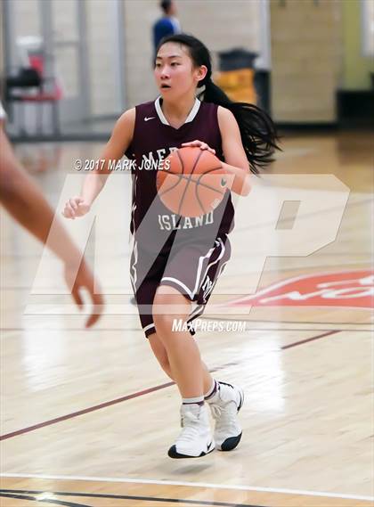 Thumbnail 2 in St. Anthony vs. Mercer Island (Nike Tournament of Champions) photogallery.