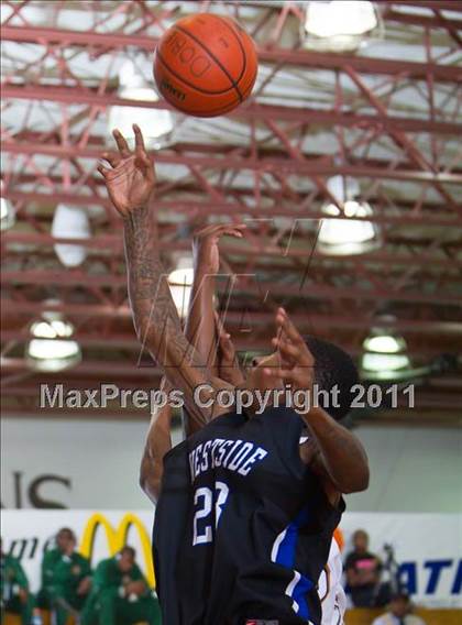Thumbnail 2 in Dobie vs. Westside (McDonald's Texas Invitational) photogallery.