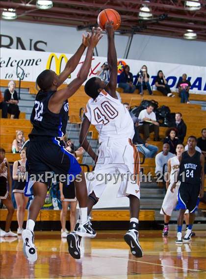Thumbnail 2 in Dobie vs. Westside (McDonald's Texas Invitational) photogallery.