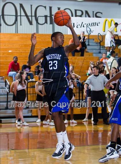 Thumbnail 2 in Dobie vs. Westside (McDonald's Texas Invitational) photogallery.