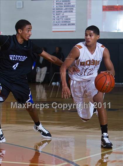 Thumbnail 1 in Dobie vs. Westside (McDonald's Texas Invitational) photogallery.