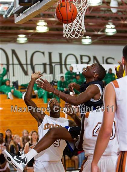 Thumbnail 3 in Dobie vs. Westside (McDonald's Texas Invitational) photogallery.