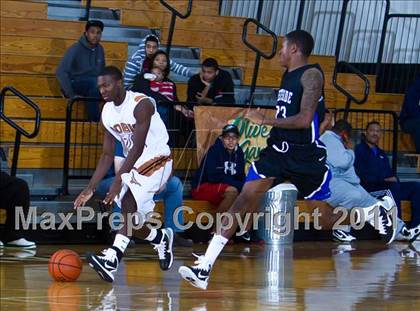 Thumbnail 3 in Dobie vs. Westside (McDonald's Texas Invitational) photogallery.