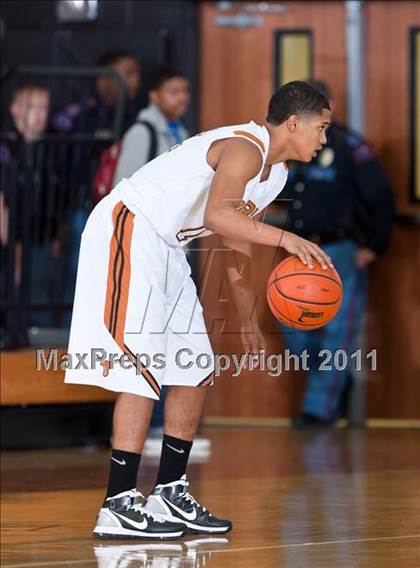 Thumbnail 2 in Dobie vs. Westside (McDonald's Texas Invitational) photogallery.