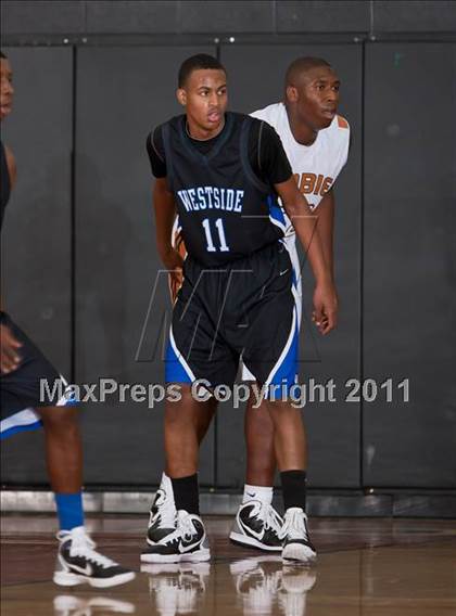 Thumbnail 1 in Dobie vs. Westside (McDonald's Texas Invitational) photogallery.