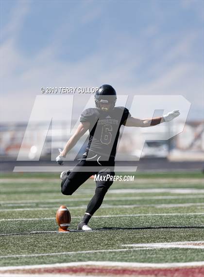 Thumbnail 2 in Bishop Gorman @ Lone Peak photogallery.