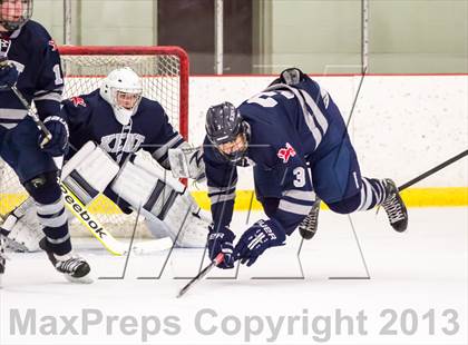Thumbnail 1 in St. Paul's vs Kent School (Avon Old Farms Christmas Classic Final) photogallery.