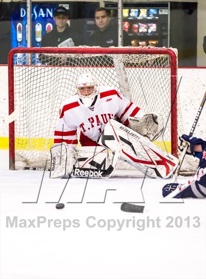 Thumbnail 2 in St. Paul's vs Kent School (Avon Old Farms Christmas Classic Final) photogallery.