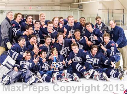 Thumbnail 1 in St. Paul's vs Kent School (Avon Old Farms Christmas Classic Final) photogallery.