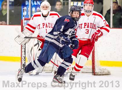 Thumbnail 3 in St. Paul's vs Kent School (Avon Old Farms Christmas Classic Final) photogallery.