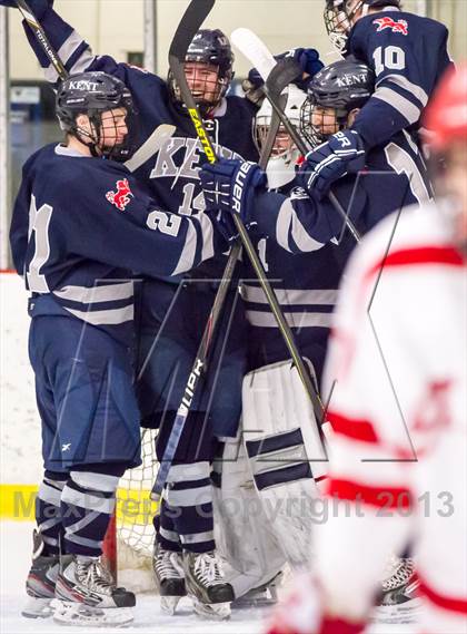 Thumbnail 3 in St. Paul's vs Kent School (Avon Old Farms Christmas Classic Final) photogallery.