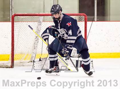 Thumbnail 2 in St. Paul's vs Kent School (Avon Old Farms Christmas Classic Final) photogallery.
