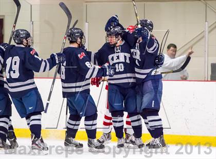 Thumbnail 3 in St. Paul's vs Kent School (Avon Old Farms Christmas Classic Final) photogallery.
