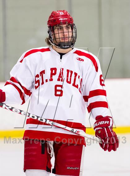 Thumbnail 2 in St. Paul's vs Kent School (Avon Old Farms Christmas Classic Final) photogallery.