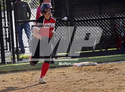 Thumbnail 3 in Caroline @ Meridian (VHSL Class 3 Region B Quarterfinal) photogallery.