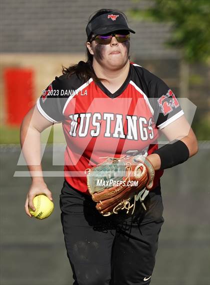 Thumbnail 1 in Caroline @ Meridian (VHSL Class 3 Region B Quarterfinal) photogallery.