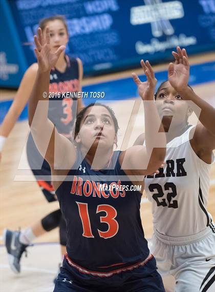 Thumbnail 2 in Clark vs. Brandeis photogallery.