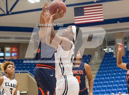 Thumbnail 3 in Clark vs. Brandeis photogallery.