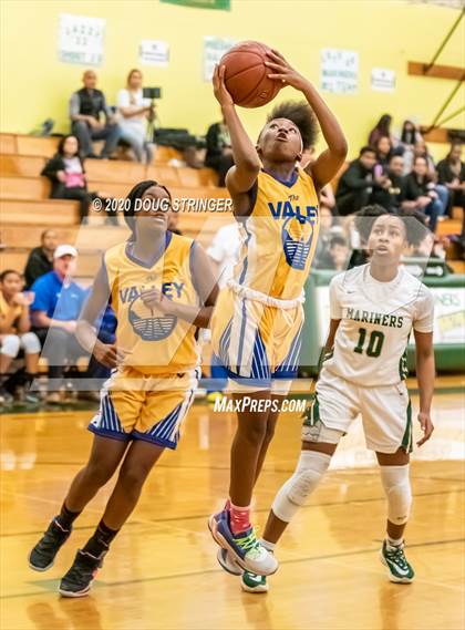 Thumbnail 1 in Moreau Catholic vs. Pinole Valley (NCS-CIF Playoffs) photogallery.