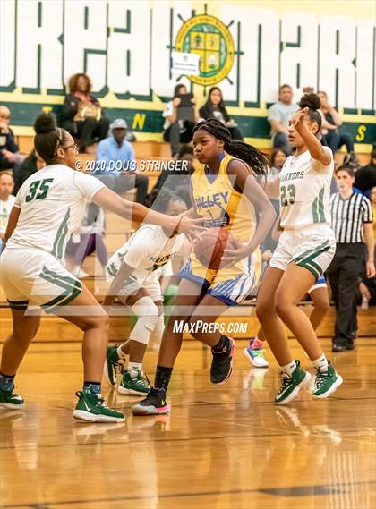 Thumbnail 1 in Moreau Catholic vs. Pinole Valley (NCS-CIF Playoffs) photogallery.