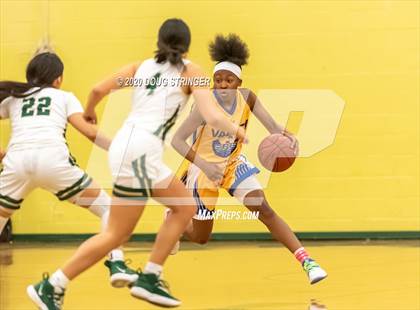 Thumbnail 2 in Moreau Catholic vs. Pinole Valley (NCS-CIF Playoffs) photogallery.