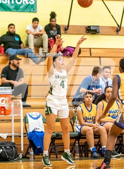 Thumbnail 2 in Moreau Catholic vs. Pinole Valley (NCS-CIF Playoffs) photogallery.