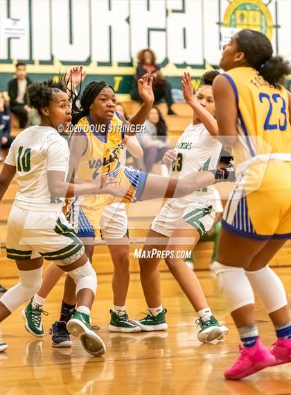 Thumbnail 2 in Moreau Catholic vs. Pinole Valley (NCS-CIF Playoffs) photogallery.
