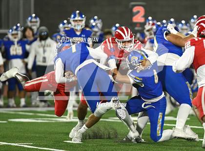 Thumbnail 2 in Serra vs. Mater Dei (CIF State Open Final) photogallery.