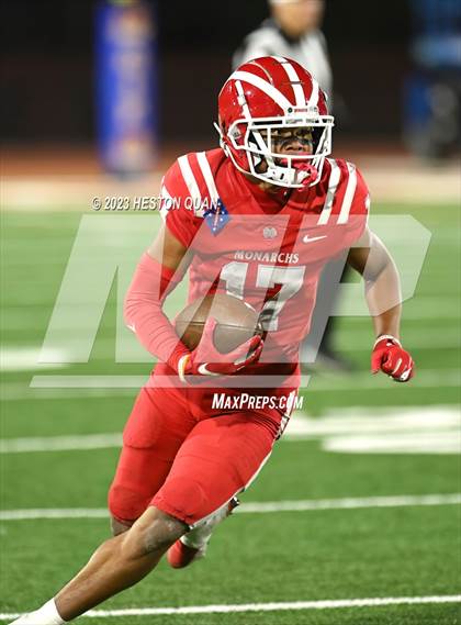 Thumbnail 3 in Serra vs. Mater Dei (CIF State Open Final) photogallery.