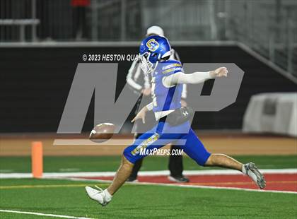 Thumbnail 1 in Serra vs. Mater Dei (CIF State Open Final) photogallery.
