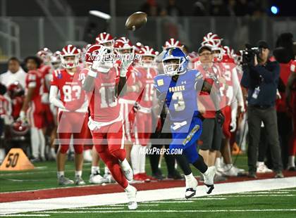 Thumbnail 3 in Serra vs. Mater Dei (CIF State Open Final) photogallery.
