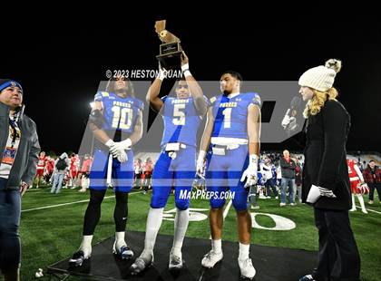 Thumbnail 2 in Serra vs. Mater Dei (CIF State Open Final) photogallery.