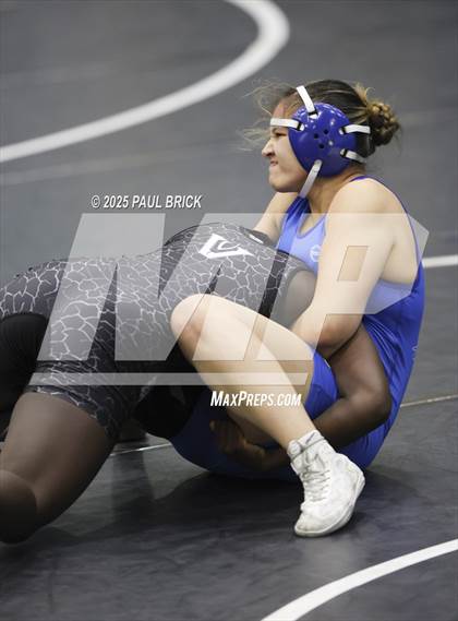 Thumbnail 2 in UIL Girls Wrestling Region 4 Finals (Day 2) photogallery.
