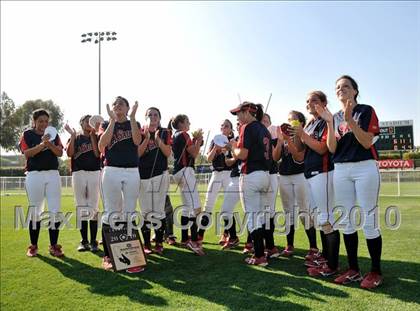 Thumbnail 1 in La Salle vs. Marymount (CIF SS D6 Final) photogallery.