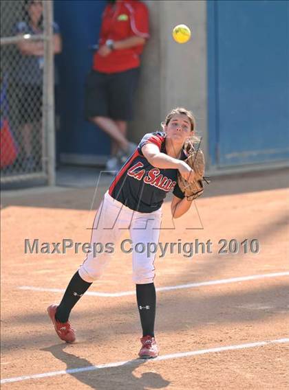 Thumbnail 2 in La Salle vs. Marymount (CIF SS D6 Final) photogallery.